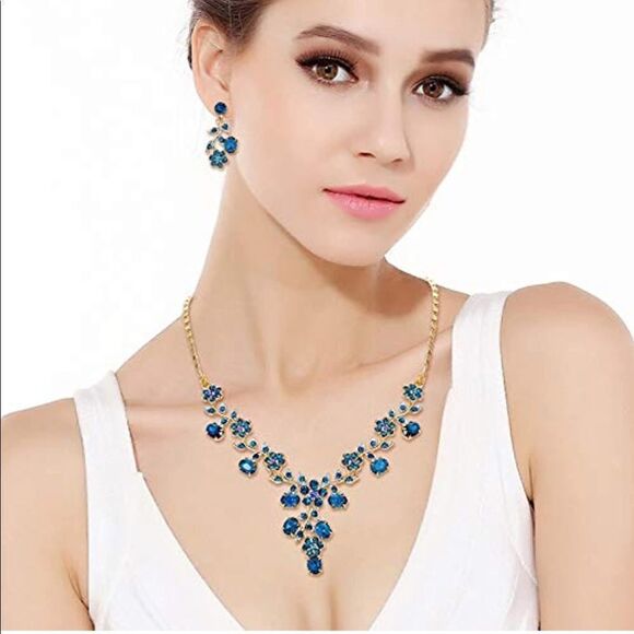 Yellow Gold & Blue Sapphire Austrian Crystal Flower Leaf Necklace & Earrings Set - Picture 5 of 6